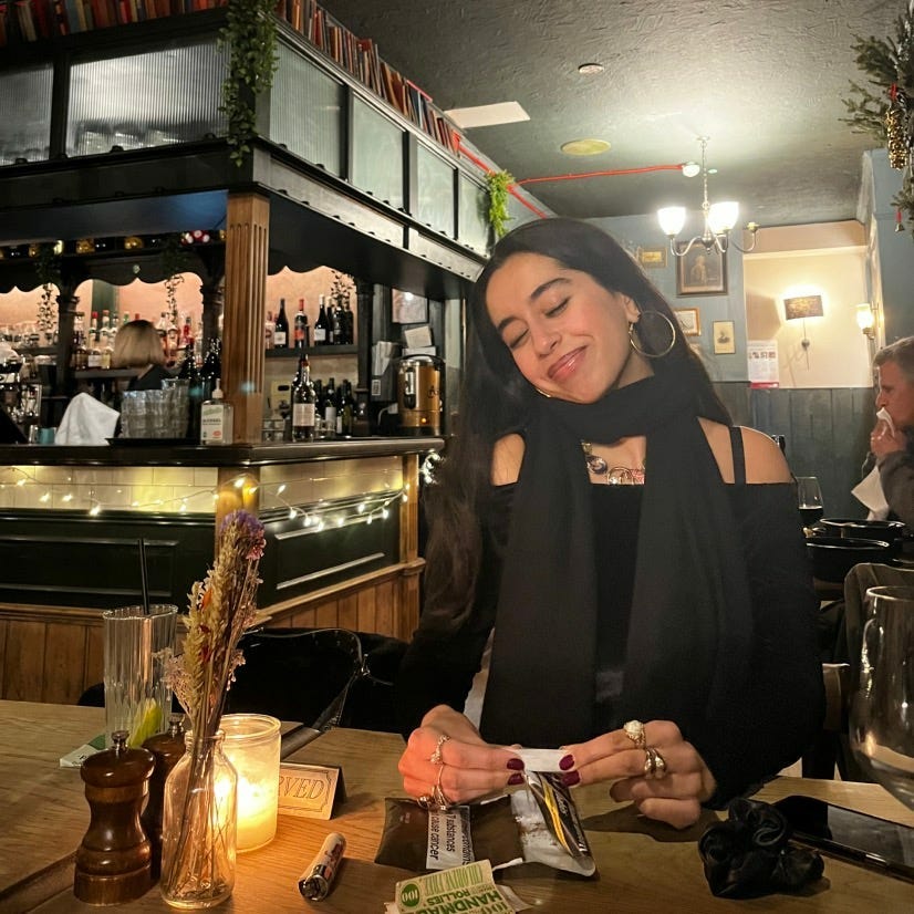 everyones your mate in the smokers 