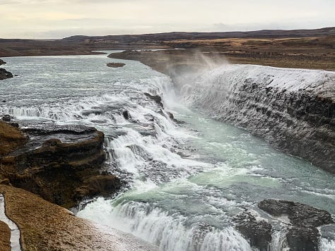 Pictures of waterfalls and hot springs in Iceland.