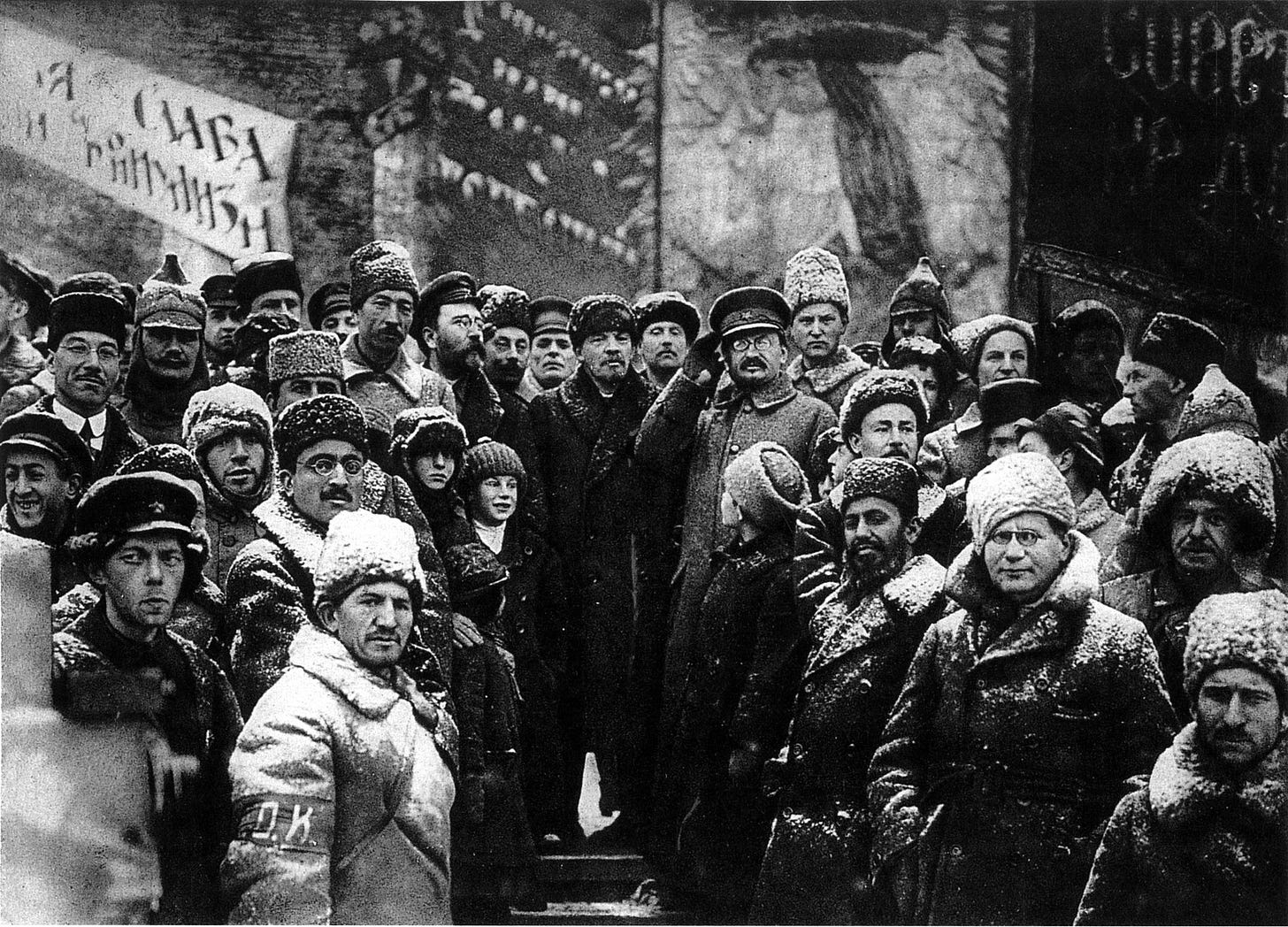 Communist revolution - Wikipedia Communist revolution - Wikipedia