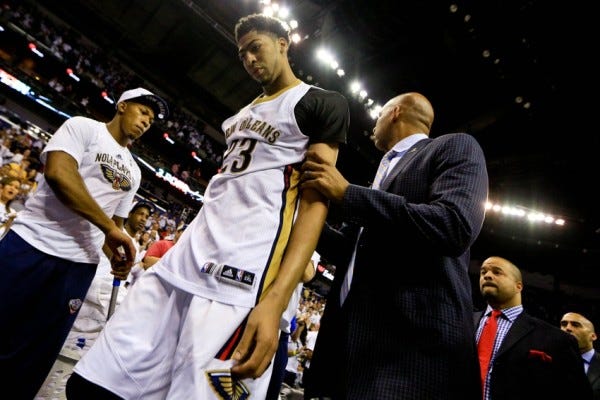 anthony davis with coach monty williams pelicans 2015 anthony davis with coach monty williams pelicans 2015