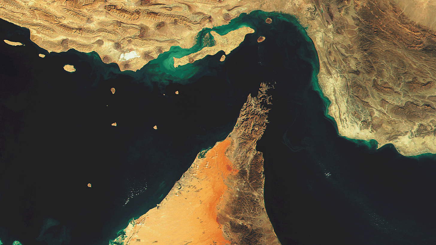 Issues surrounding the Strait of Hormuz. Significance, Challenges and the Tanker Wars. Issues surrounding the Strait of Hormuz. Significance, Challenges and the Tanker Wars.