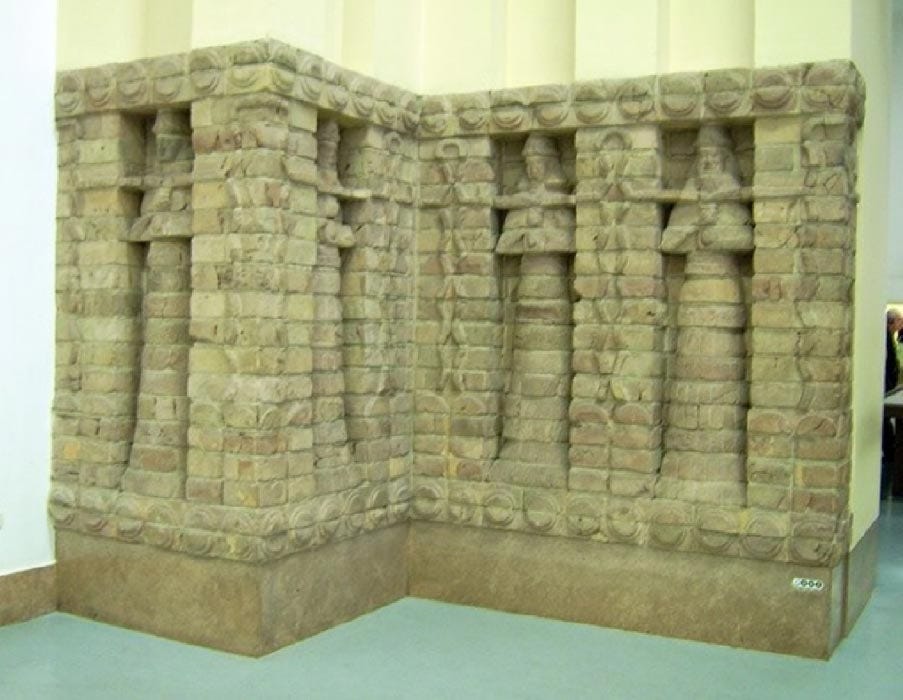 Part the front of the Inanna temple of the Kara Indasch from Uruk. (CC BY-SA 3.0) Part the front of the Inanna temple of the Kara Indasch from Uruk. (CC BY-SA 3.0)