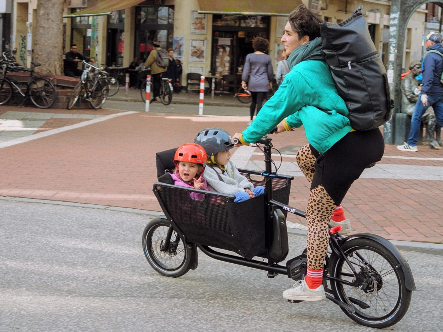 Muli Cycles' New Motor ST Pro Cargo E-Bike Promises Urban Versatility