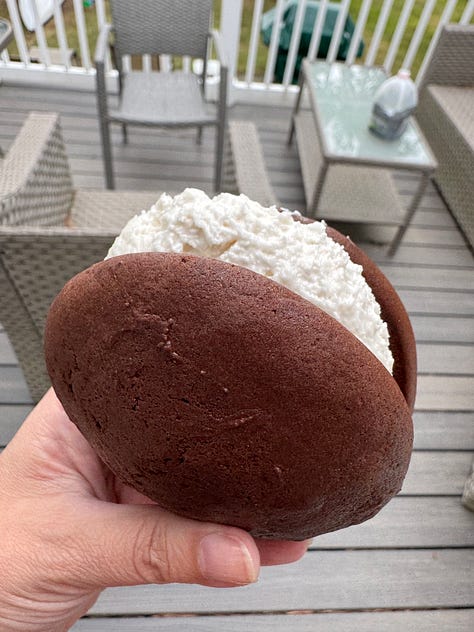 Maine Mineral and Gem Museum; Whoopie pie from Puzzle Mountain Bakery / Laura Motta, 2025