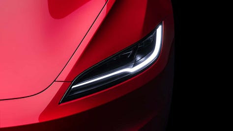 Detalles de pilotos traseros y luces de Tesla