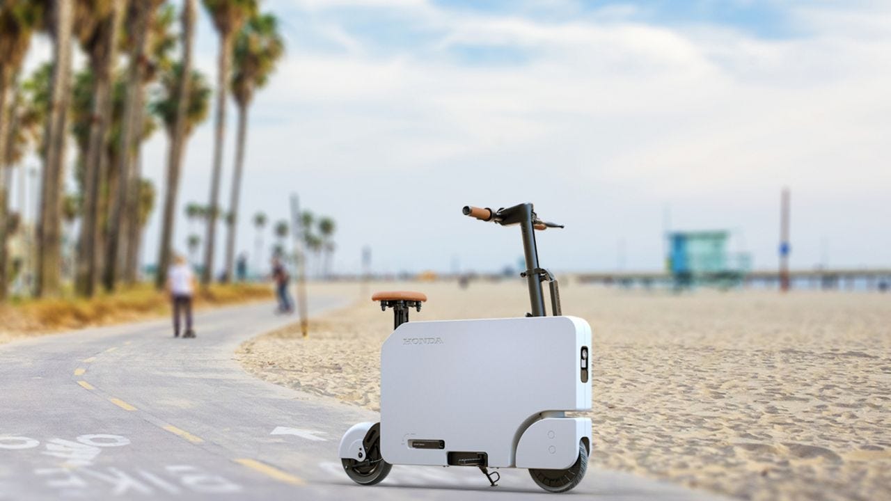 Honda's new electric scooter, the Honda Motocompacto.