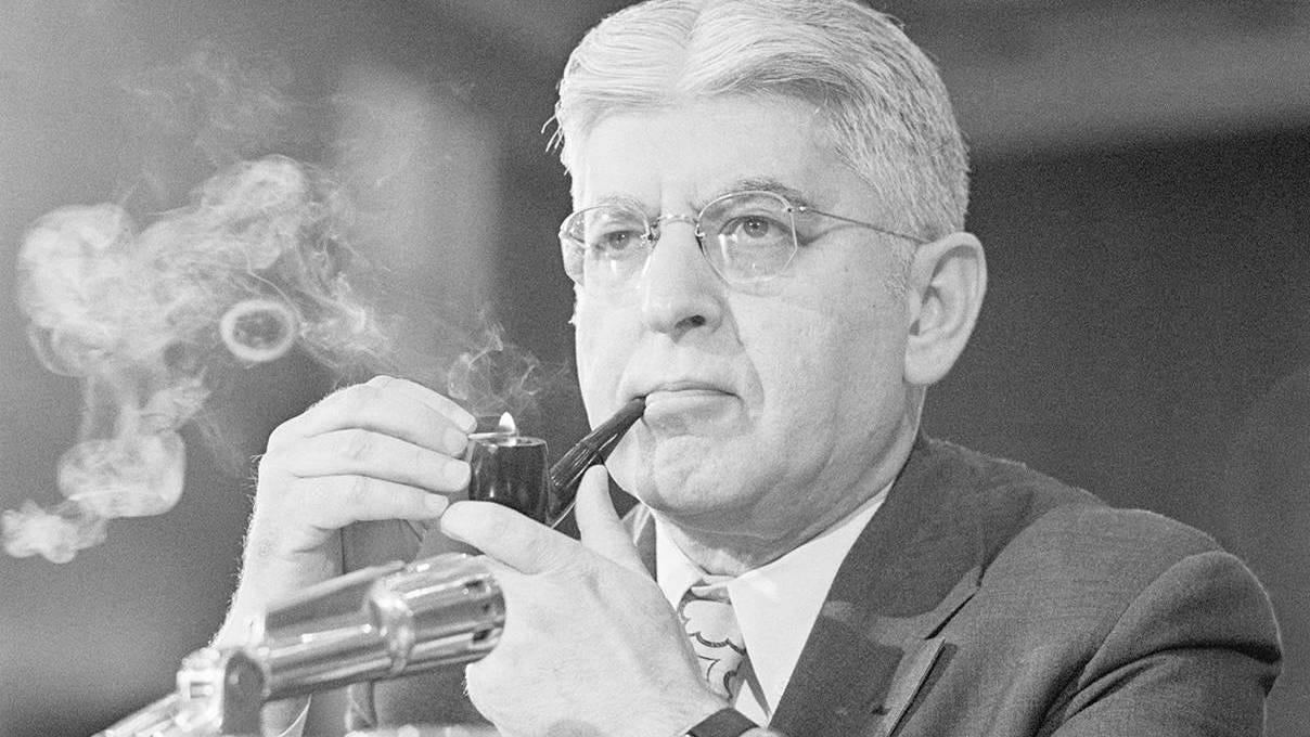 亞瑟·伯恩斯 亞瑟·伯恩斯