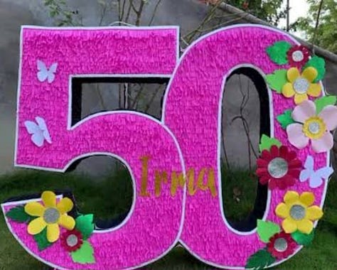 Nine options for piñatas, each image displaying different numbers with different types of details.