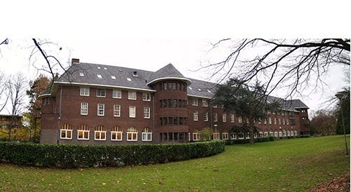 Albertinum klooster Groenewoud (1994) | in berichten op Nijmegen-Oost.nl Albertinum klooster Groenewoud (1994) | in berichten op Nijmegen-Oost.nl