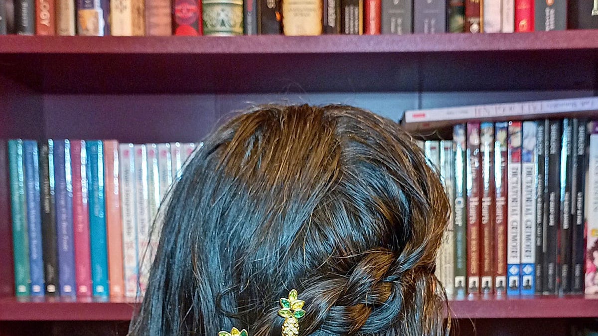 How To Use Bobby Pins Without Pulling Your Hair Out