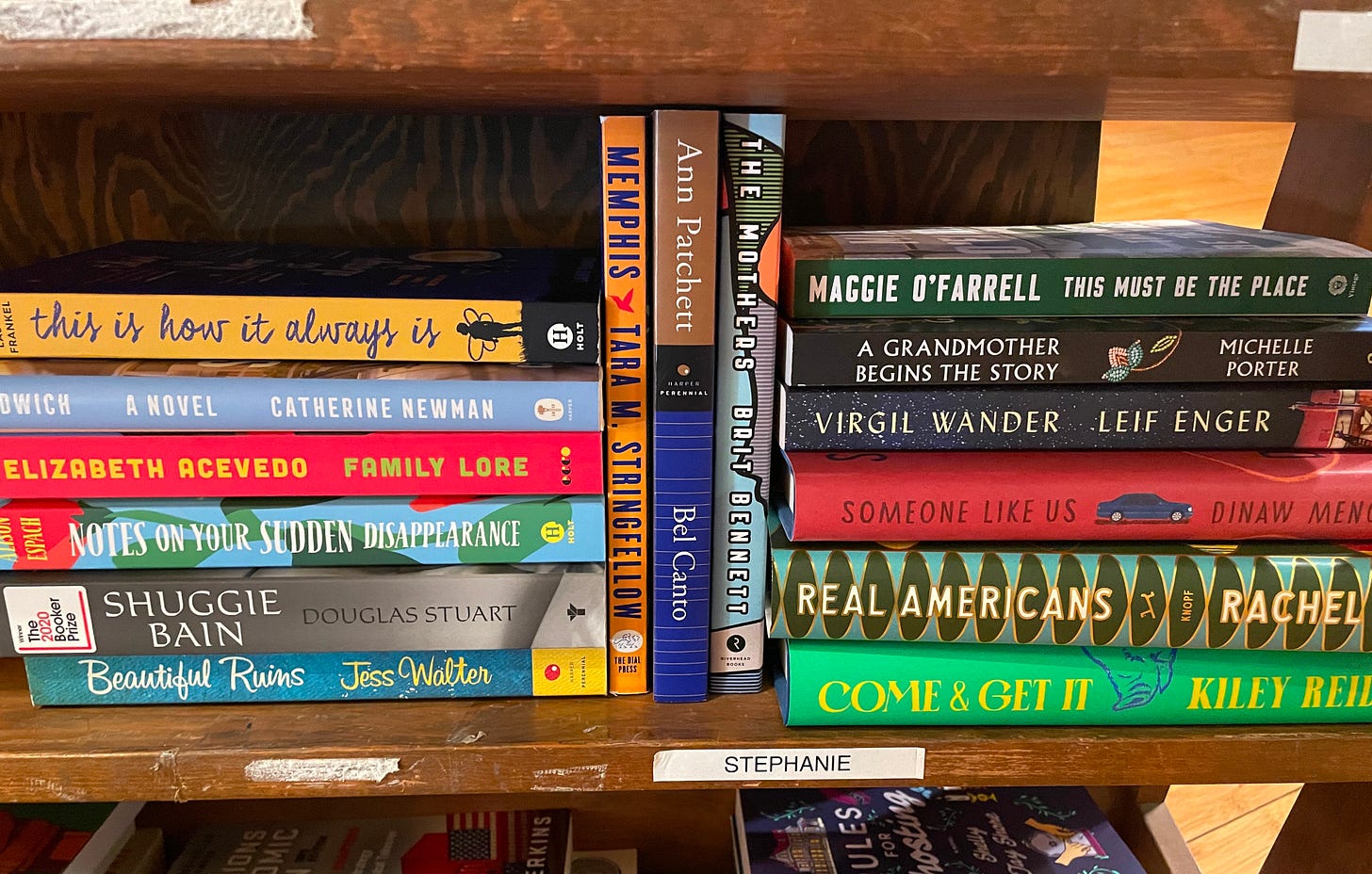picture of book shelf