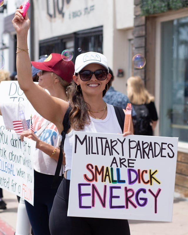 Huntington Beach No Kings Protest : r/orangecounty