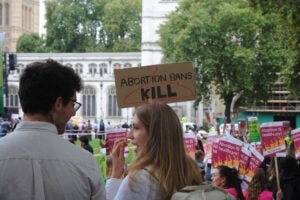 abortion protest crowd