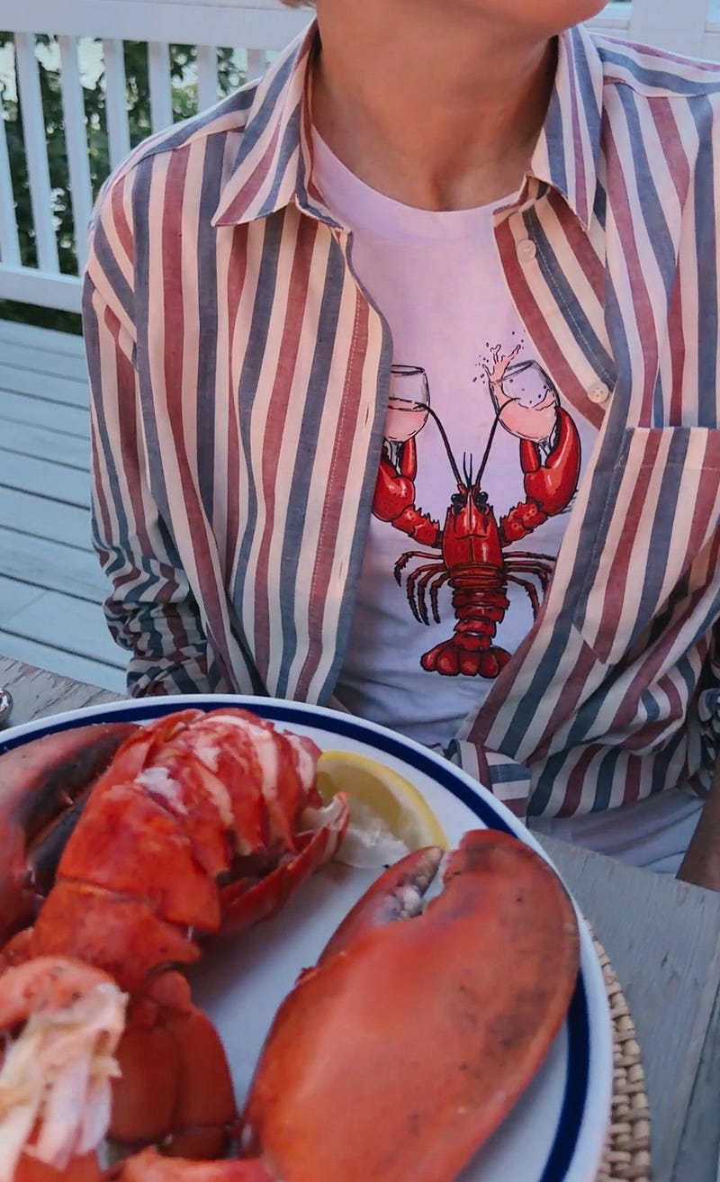 red lobster dress code Great job on getting out of bankruptcy. This was one of mom's favorite restaurant. Maybe, I will go there for lunch one day next week Lobster outfit includes a red tabard with gloves and shoe covers Red Lobster - Suitland Restaurant