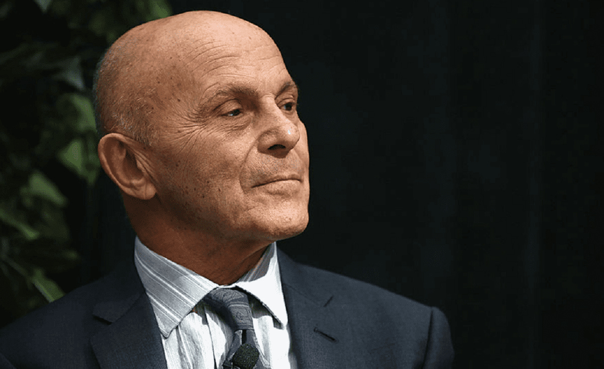 Eugene Fama and The Efficient Market Hypothesis. | by Dimitrios Gourtzilidis | DataDrivenInvestor Eugene Fama and The Efficient Market Hypothesis. | by Dimitrios Gourtzilidis | DataDrivenInvestor