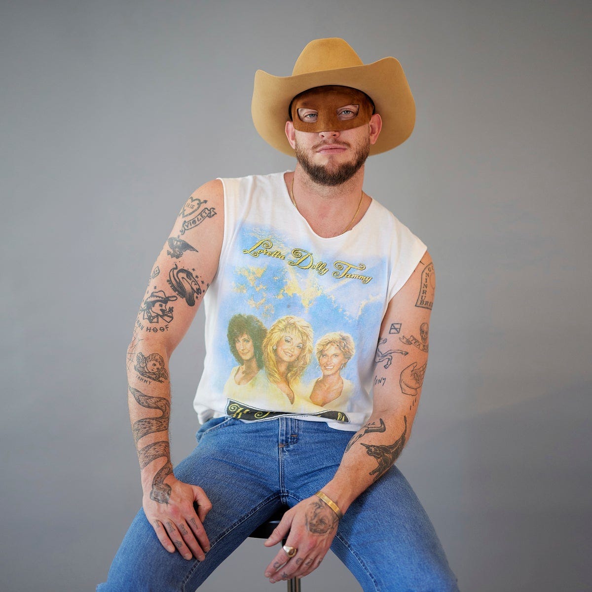 Orville Peck makes queer country for everyone. On 'Stampede,' stars like Willie Nelson join the fun | The Independent Orville Peck makes queer country for everyone. On 'Stampede,' stars like Willie Nelson join the fun | The Independent