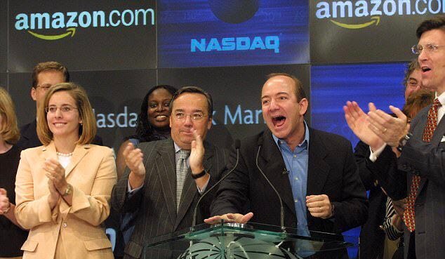 Amazon went public this day in 1997. $1,000 invested in the IPO… … would be  worth $1.5 million today. Here's more on the early days…🧵