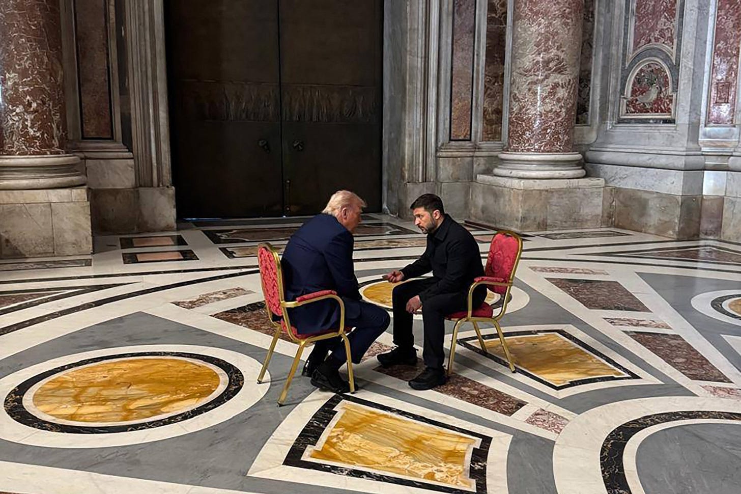 Trump, Zelenskyy meet privately ahead of pope's funeral - ABC News