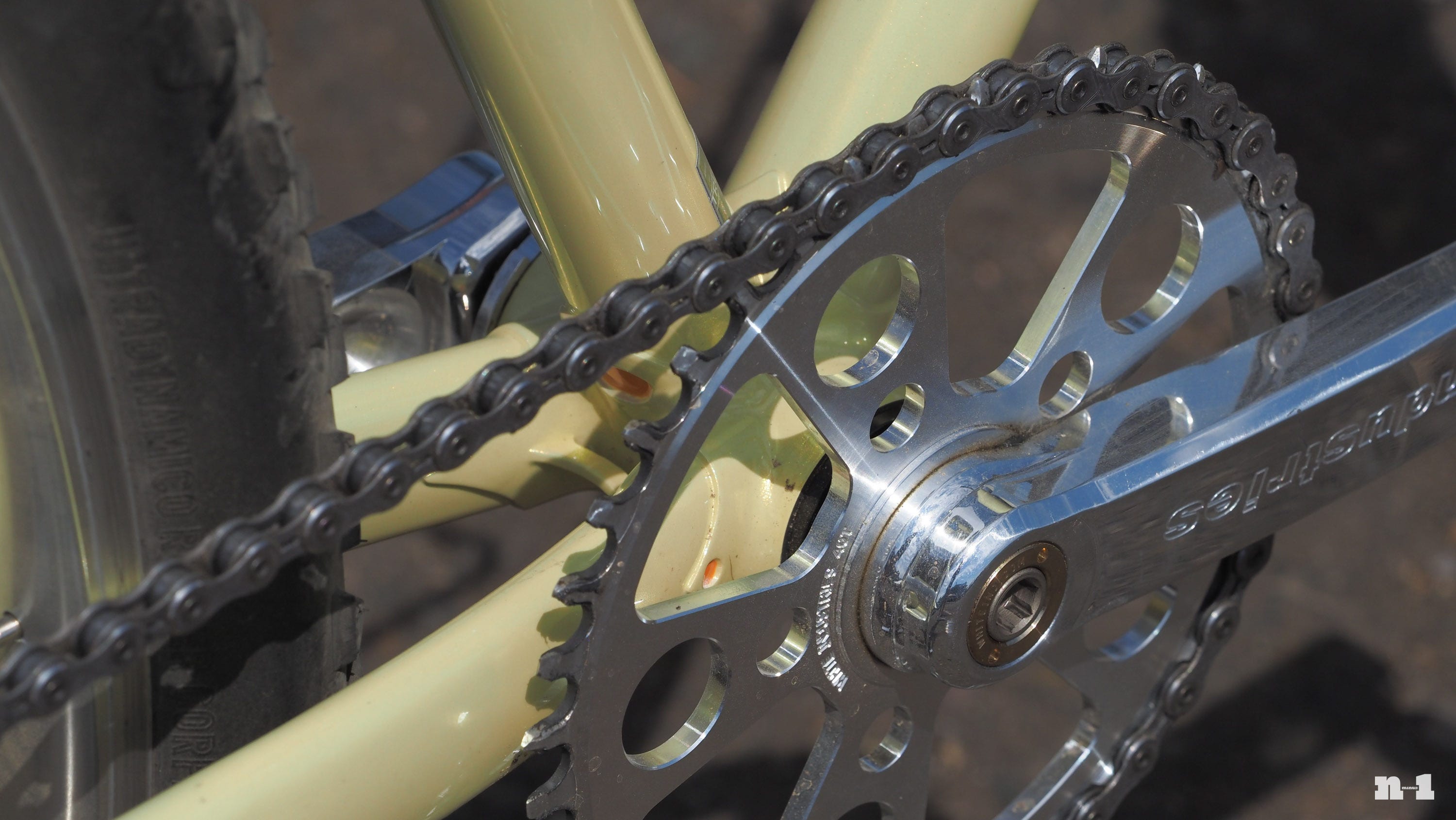 Royal H townie bottom bracket shell