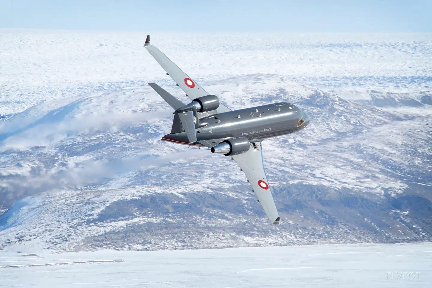 A Danish military surveillance and transport aircraft in Greenland. Heavily censored documents show that US military personnel, presumably in Greenland, were collecting information about critical infrastructure in Greenland. The reason is being kept secret.