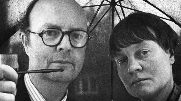 John Bayley, Iris Murdoch's famously devoted literary husband, dies at 89