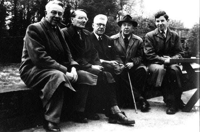 C.S. Lewis, J.R.R. Tolkien, & The Inklings at Oxford University (1930's)  [1200 x 794] : r/HistoryPorn