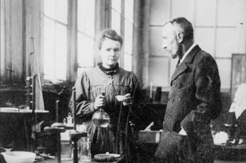 marie-and-pierre-curie.png