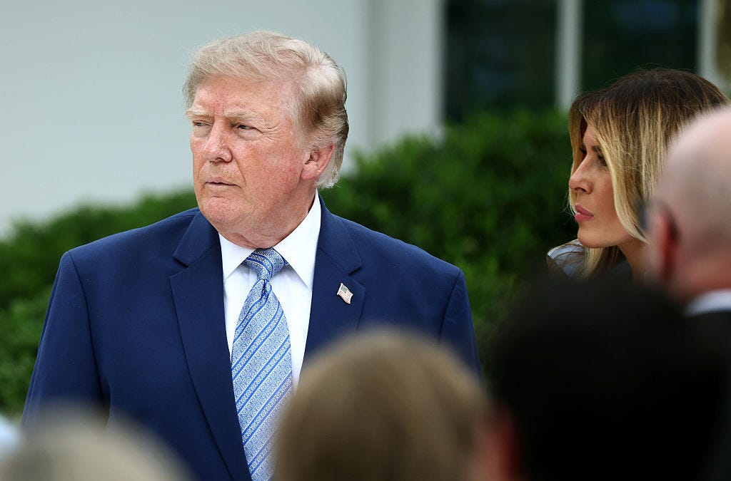 ⬇️ Trump Advisers Worry He Could ‘Sink to the High 20s'