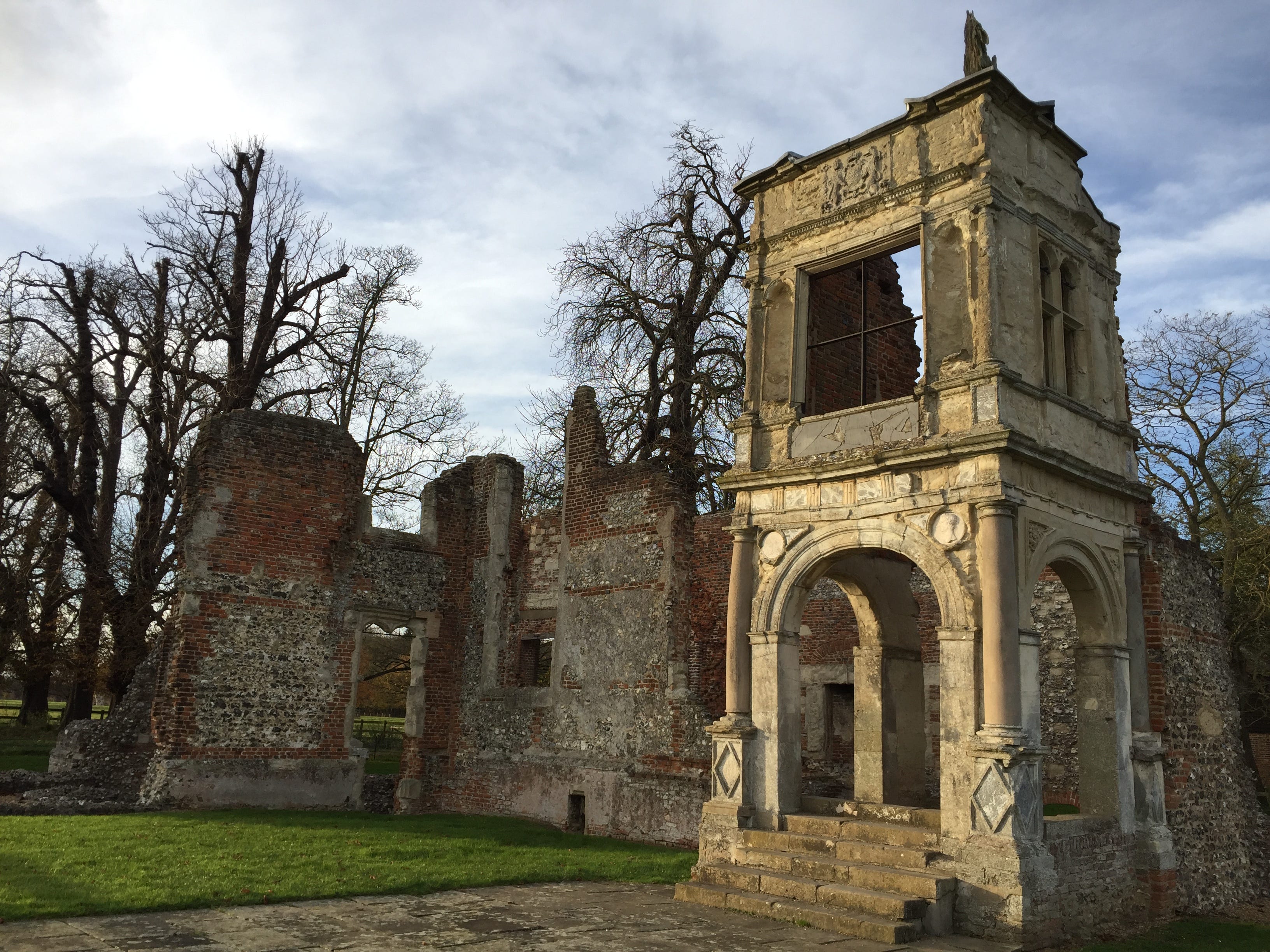 A Hidden Elizabethan Manor House By Philippa Lacey