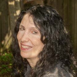 Caroline Leavitt Caroline Leavitt