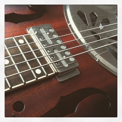 Picture of the Dobro with the magnetic pickup