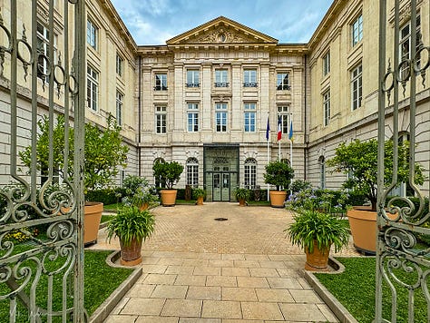 Hotel de Ville