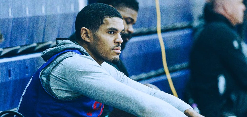 Tobi Sitting Feature.png