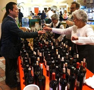 A - NVV - Wine at Lunch A - NVV - Wine at Lunch