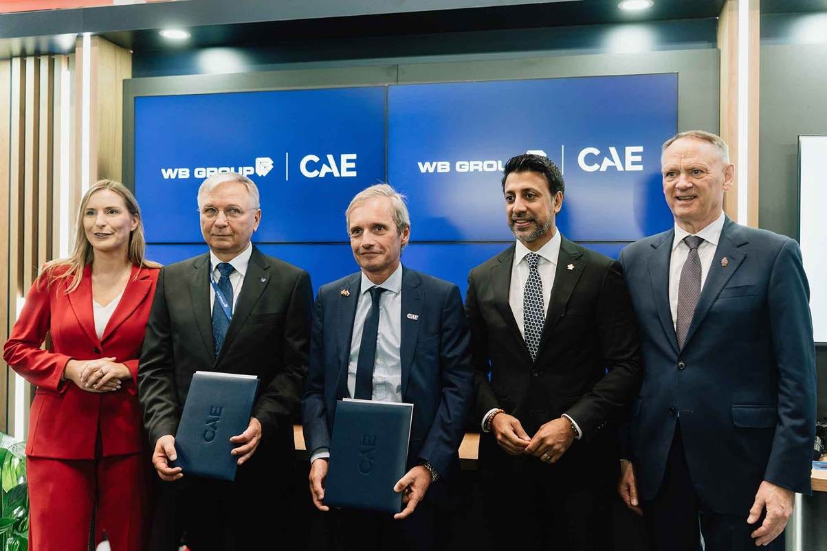 In the picture (left to right): Magdalena Sobkowiak Czarnecka, Secretary of State, Ministry of National Defence, Poland; Piotr Wojciechowski, President, WB Electronics; Thibaut Trancart, Vice President and General Manager, CAE )Defense & Security, EMEA; The Hon. Maninder Sidhu, Minister of International Trade of Canada; and The Hon. David J. McGuinty, Minister of National Defence of Canada. (Photo ©CAE Inc) In the picture (left to right): Magdalena Sobkowiak Czarnecka, Secretary of State, Ministry of National Defence, Poland; Piotr Wojciechowski, President, WB Electronics; Thibaut Trancart, Vice President and General Manager, CAE )Defense & Security, EMEA; The Hon. Maninder Sidhu, Minister of International Trade of Canada; and The Hon. David J. McGuinty, Minister of National Defence of Canada. (Photo ©CAE Inc)
