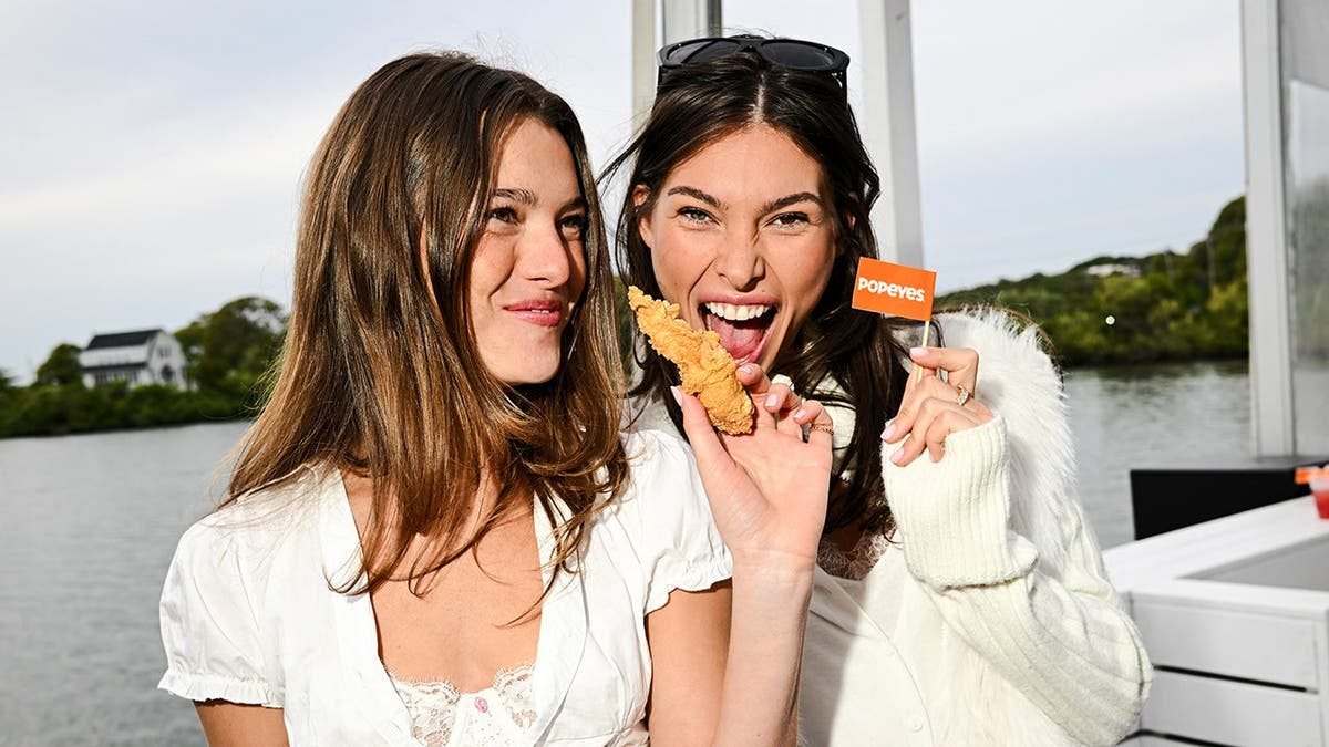 Popeyes takes over famous $150 chicken tender tower at Hamptons celebrity  hotspot