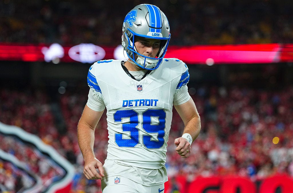 Lions camp observations: Injured list swells, Whiteside gets looks higher up depth chart, and Jake Bates showcases leg strength