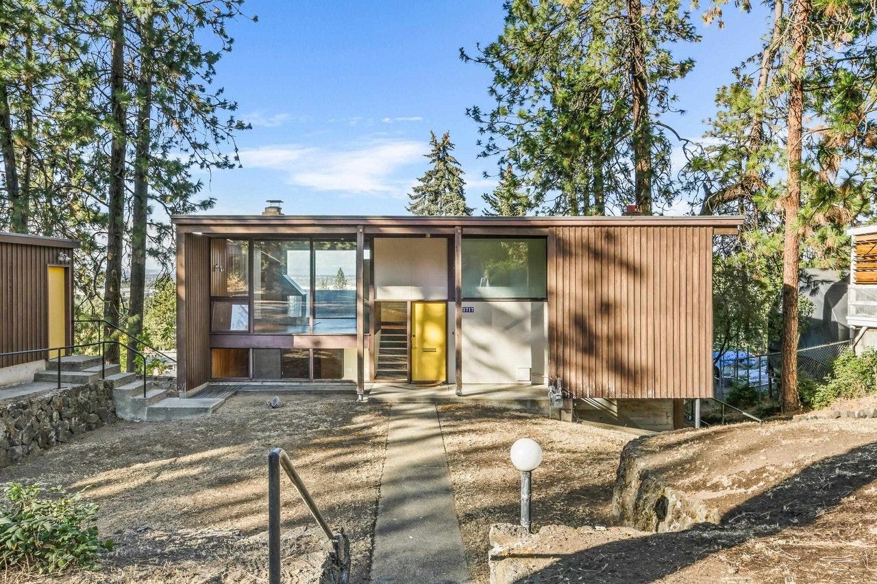 The 1952 Cornelius House Designed by Royal McClure - $600,000