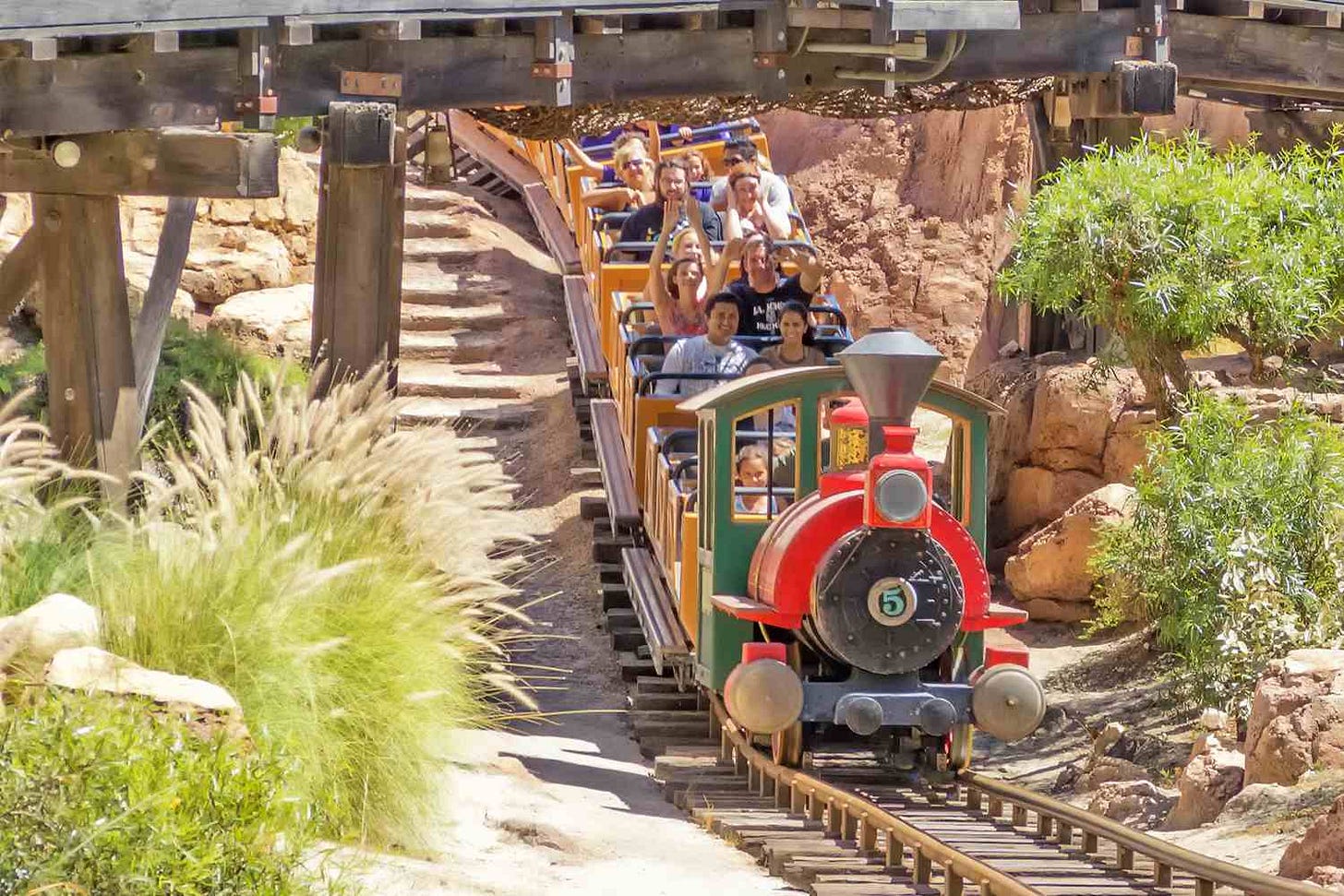 Big Thunder Mountain at Disneyland: Things to Know
