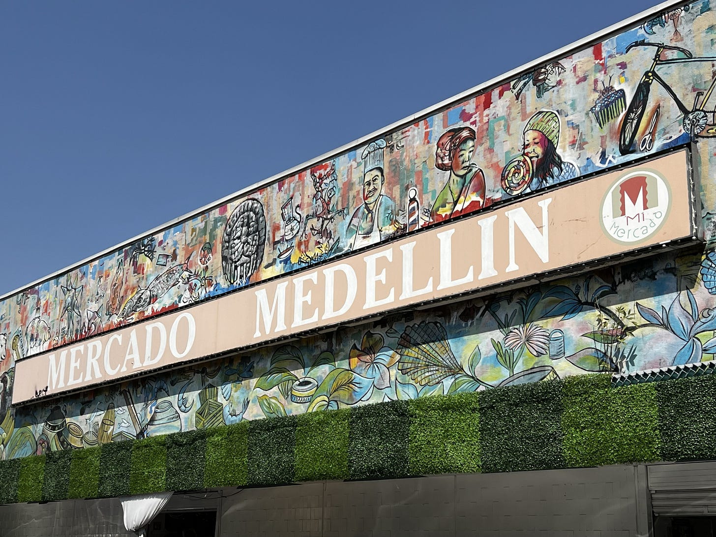 Mercado Medellin, Mexico City