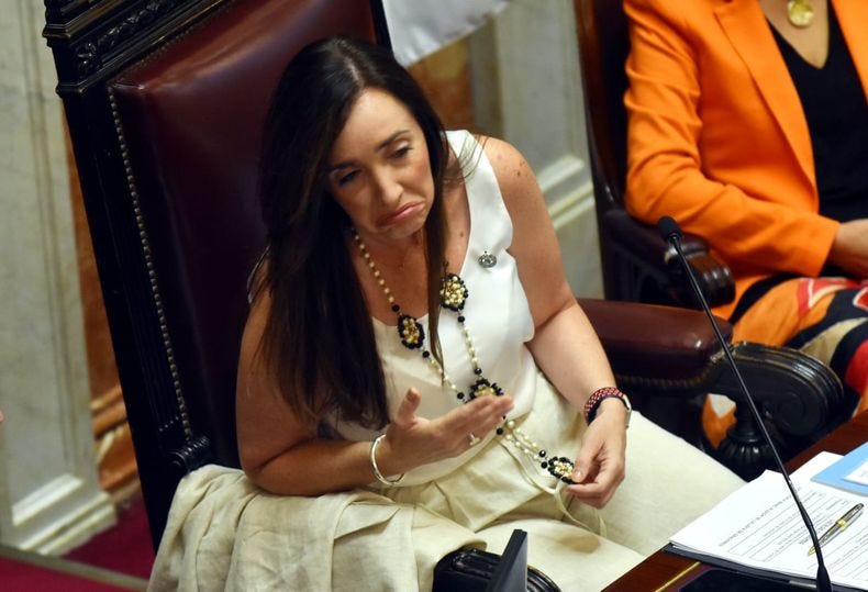 Victoria Villarruel presiona a los partidos provinciales para no tratar el  DNU