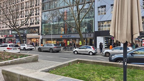 Crossborder Alex visit to Zalando HQ and Zalando Outlet in Berlin