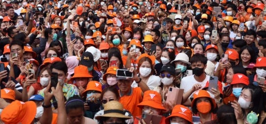 peoplespartyorange.jpg