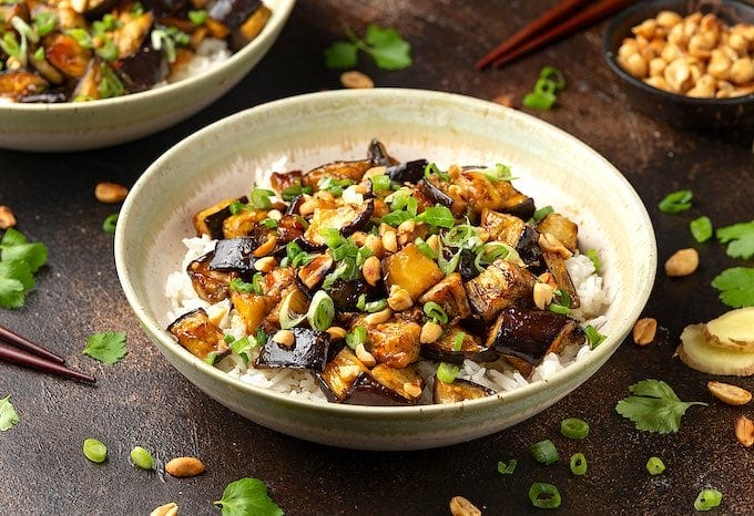 Stir-Fried Asian-Style Garlicky and Spicy Eggplant