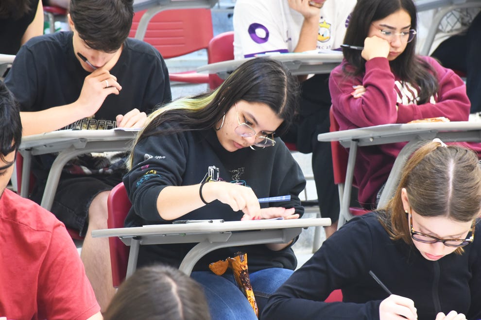 Entre os temas da prova estiveram o tarifaço de Donald Trump; os conflitos no Oriente Médio; as mudanças climáticas; o filme Ainda Estou Aqui e o famoso meme da personagem Nazaré Tedesco, da novela Senhora do Destino