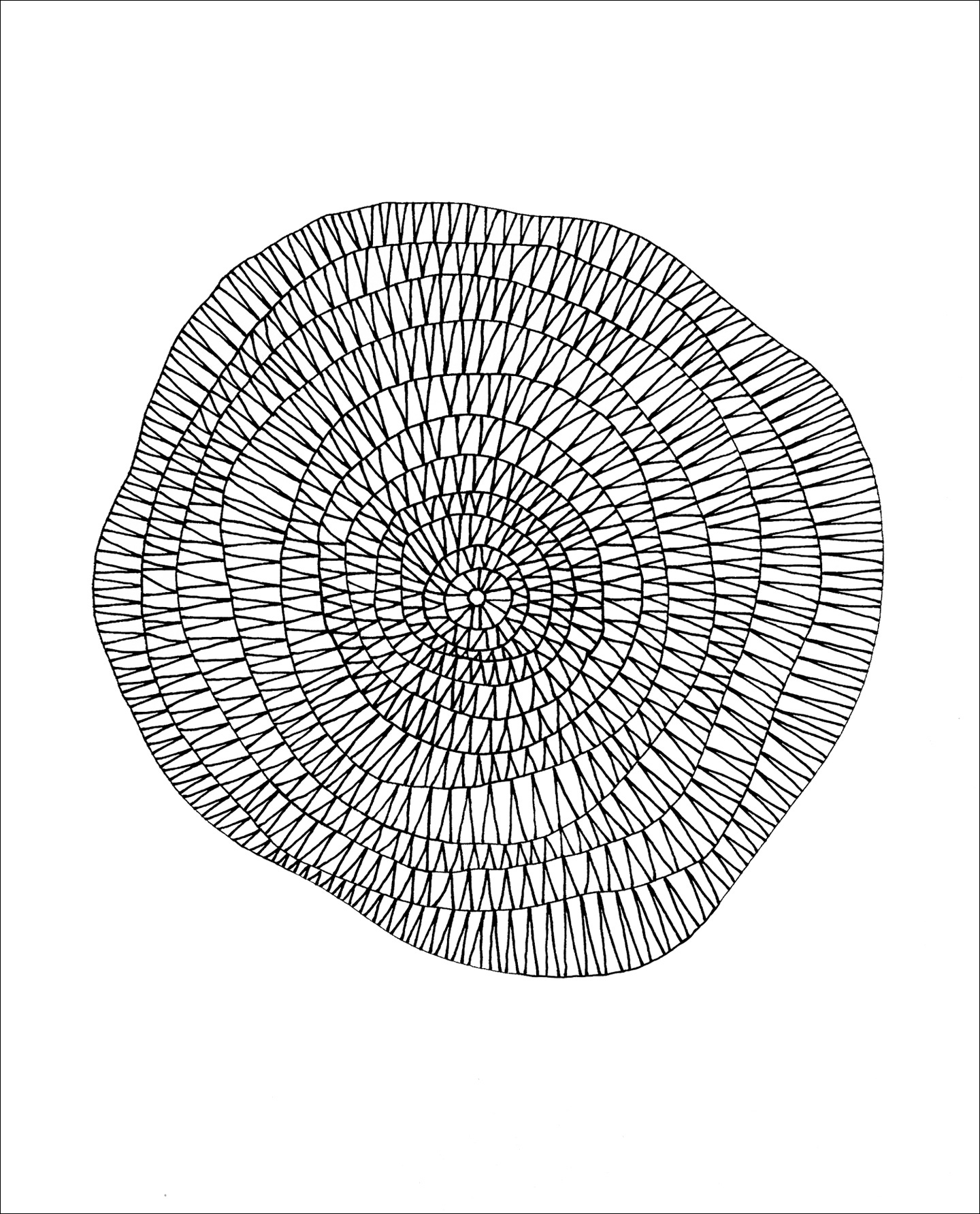 black line drawing of tiny triangles in free-form shape