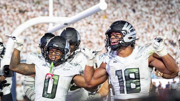 Oregon Ducks Taunt Penn State Student Section After Intense Win In White Out