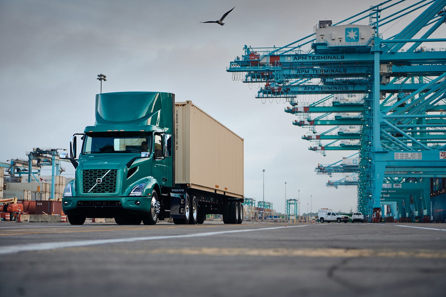 Volvo VNR Electric