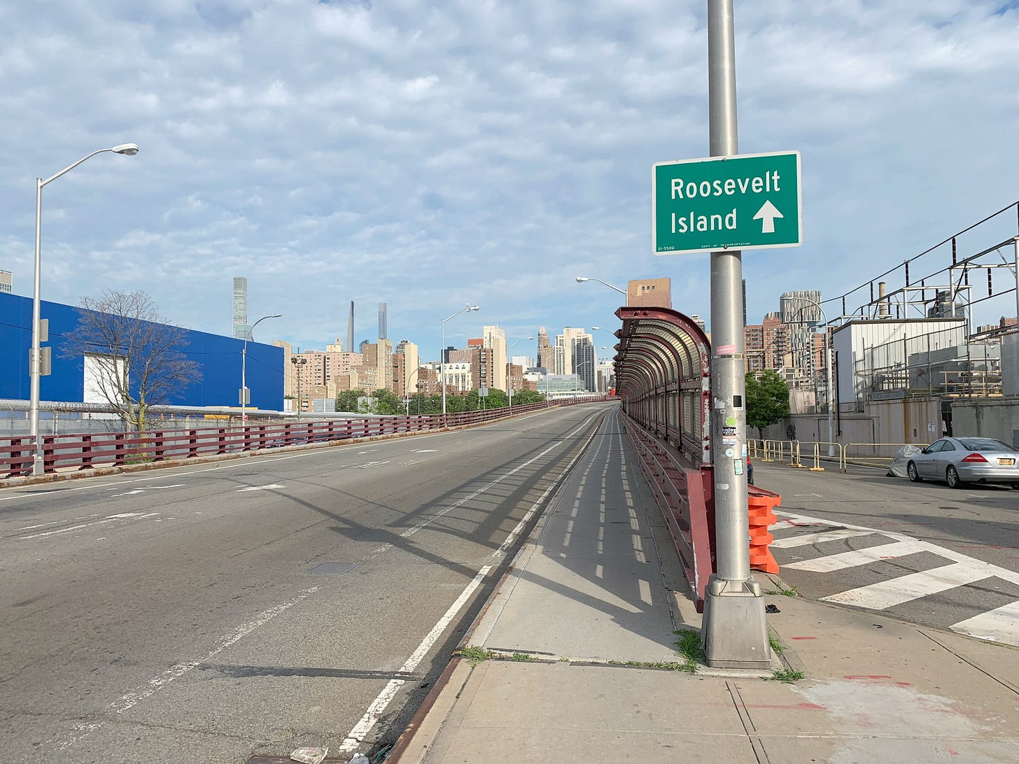 Entering Roosevelt Island Bridge from Queens