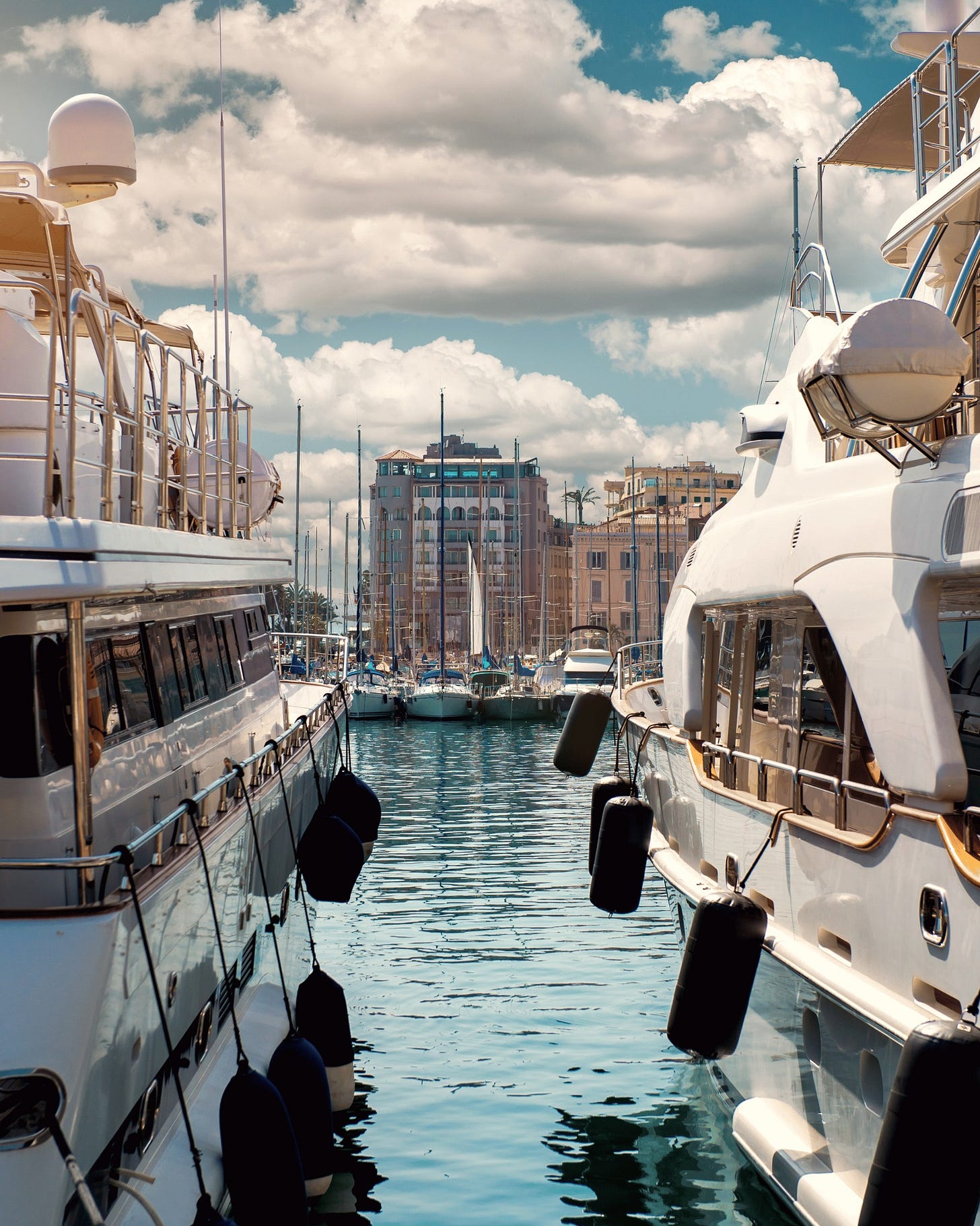 May be an image of boat, Camogli and text